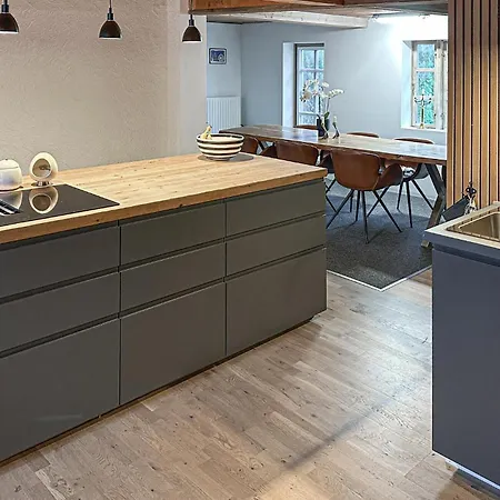 بيت للعطل 3 Bedroom Gorgeous In *