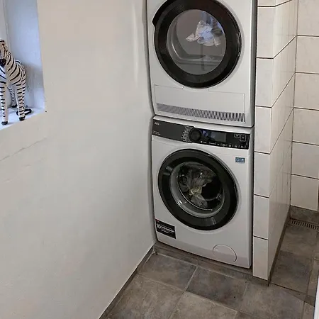 3 Bedroom Gorgeous In سيلكبورج